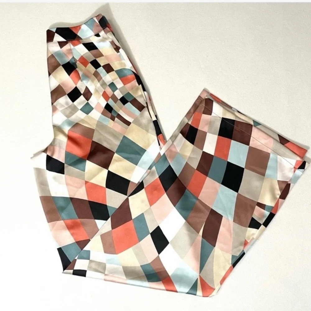 Multicolor Geometric Women's Pants - Picture 2 of 5